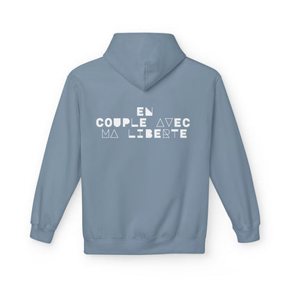 Sweat CELIB AU TOP - "En couple avec ma liberté"