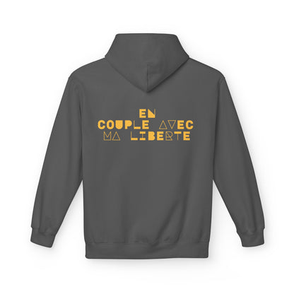 Sweat CELIB AU TOP - "En couple avec ma liberté"